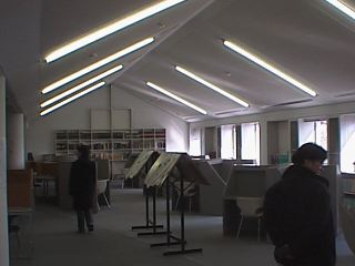 図書館本庄分室内部